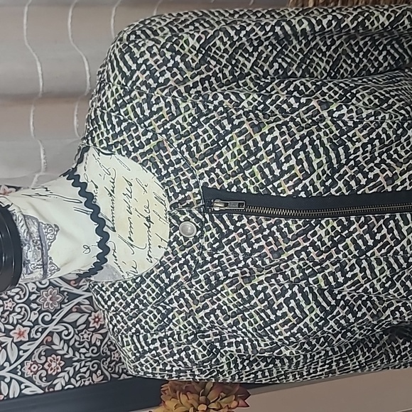 Cabi cotton spandex zipper front jacket - Picture 2 of 10